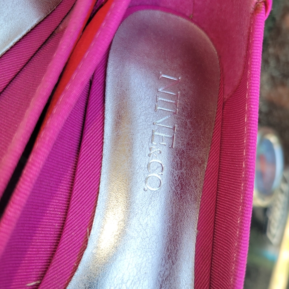 Pink Nine & Co Flat - Picture 3 of 3